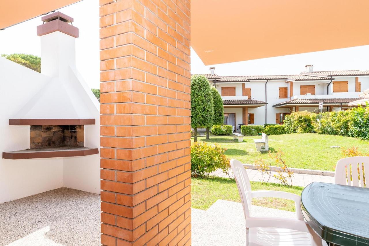 Sole B Apartment Bibione Exterior photo