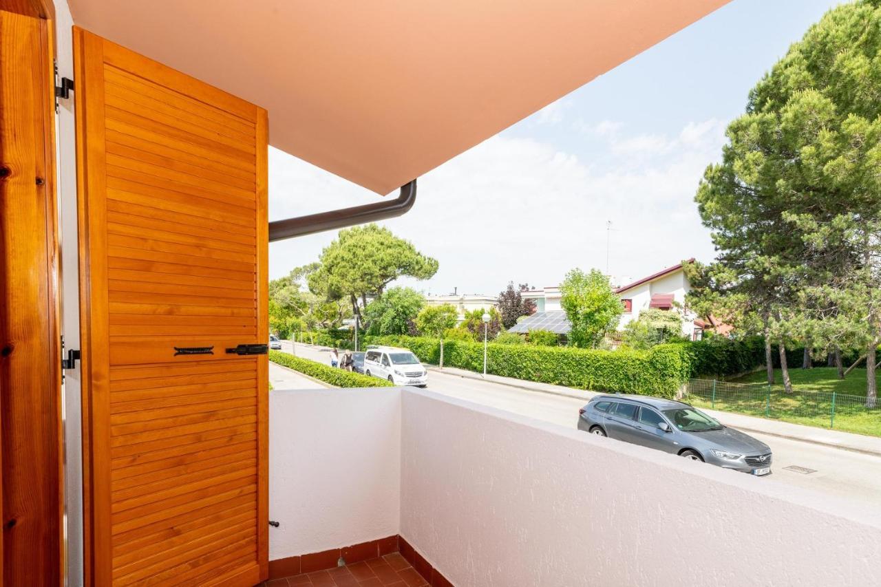 Sole B Apartment Bibione Exterior photo
