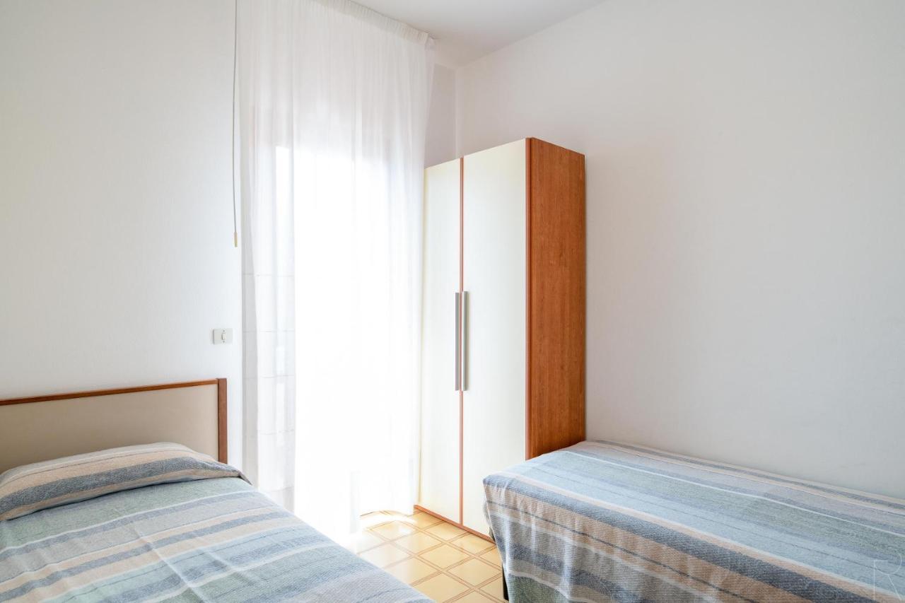 Sole B Apartment Bibione Exterior photo
