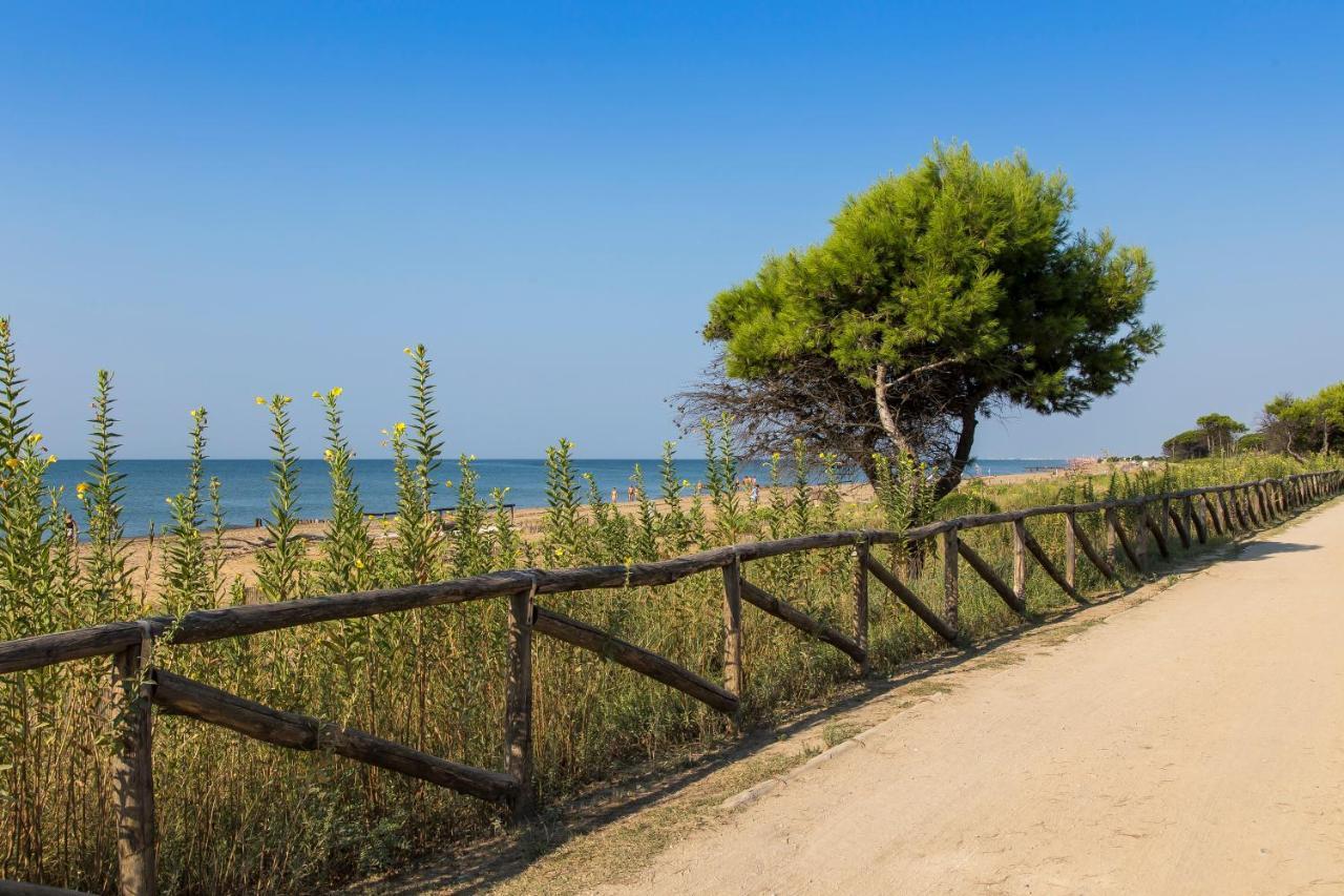 Sole B Apartment Bibione Exterior photo