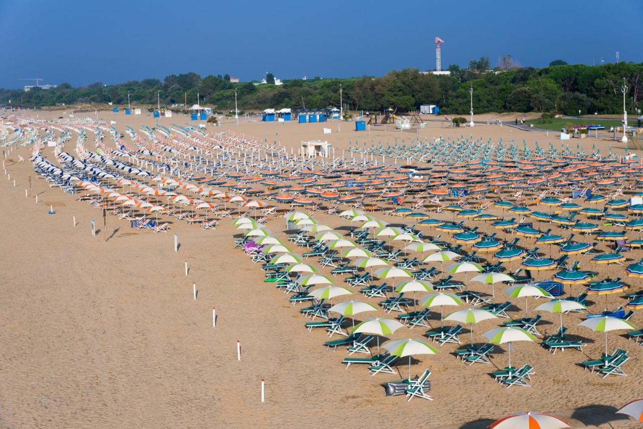 Sole B Apartment Bibione Exterior photo